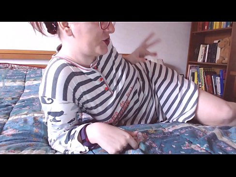 ❤️ Tóg an coileach mór dubh seo i do bhéal sclábhaí beag ❤❌ Gnéas ag porn % ga.verhentai.ru% ☑